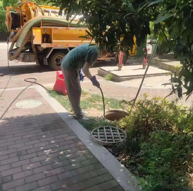 永丰市政排污管道清淤疏通——专业团队，让您全程省心！